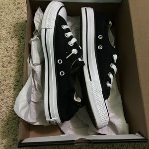 Women's 8 Converse Chuck Taylor Shoreline Slip-On Sneaker